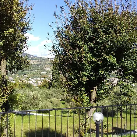 Apartmentsgarda - Ca' Capre بيت للعطل