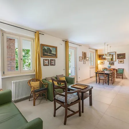 Apartmentsgarda - Ca' Capre 펜션 *